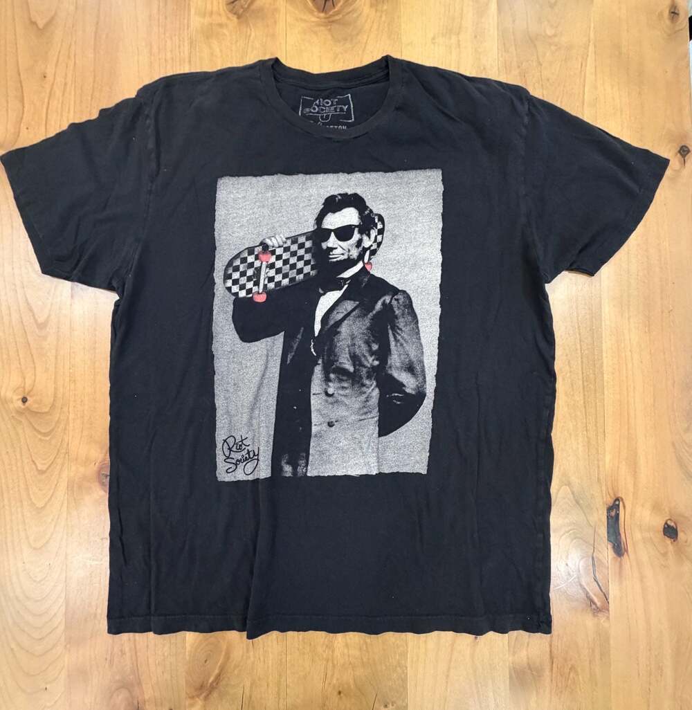 Riot Society Abraham Lincoln Skateboard Graphic T-Shirt Black XL